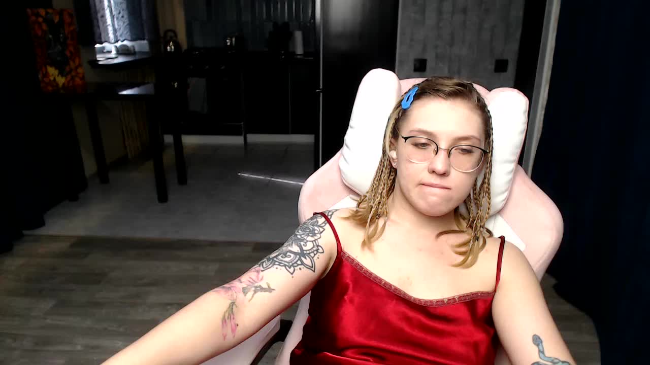 Regimasmile Cam Model Chat September 27, 2025