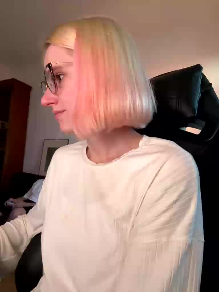 Sexy-Sweets Cam Model Chat September 27, 2025