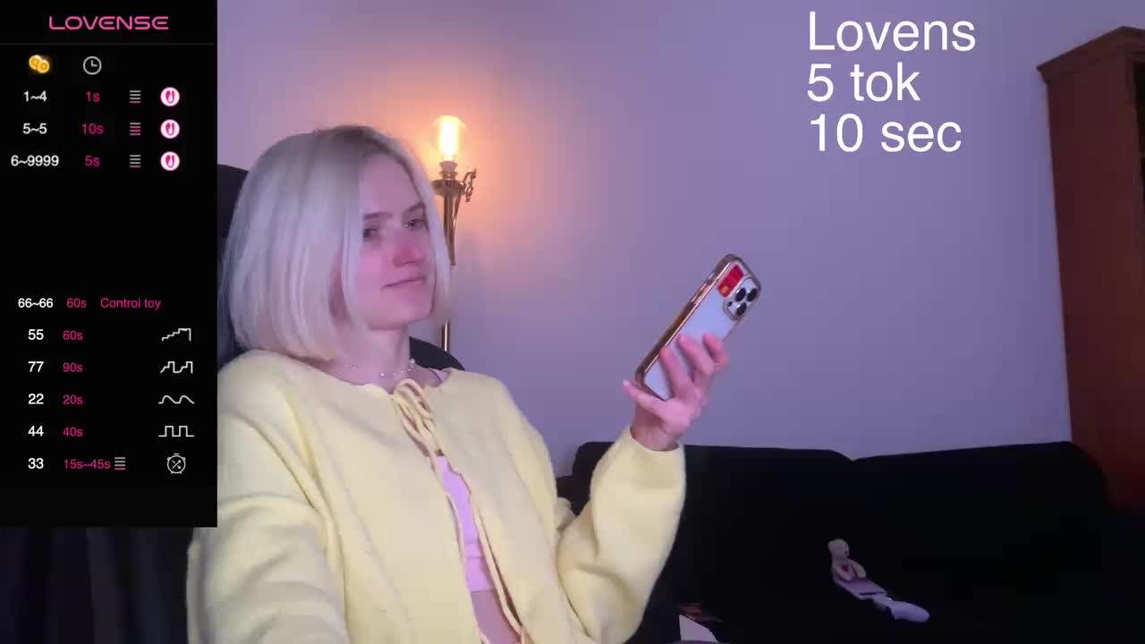 Sexy-Sweets Cam Model Chat September 27, 2025