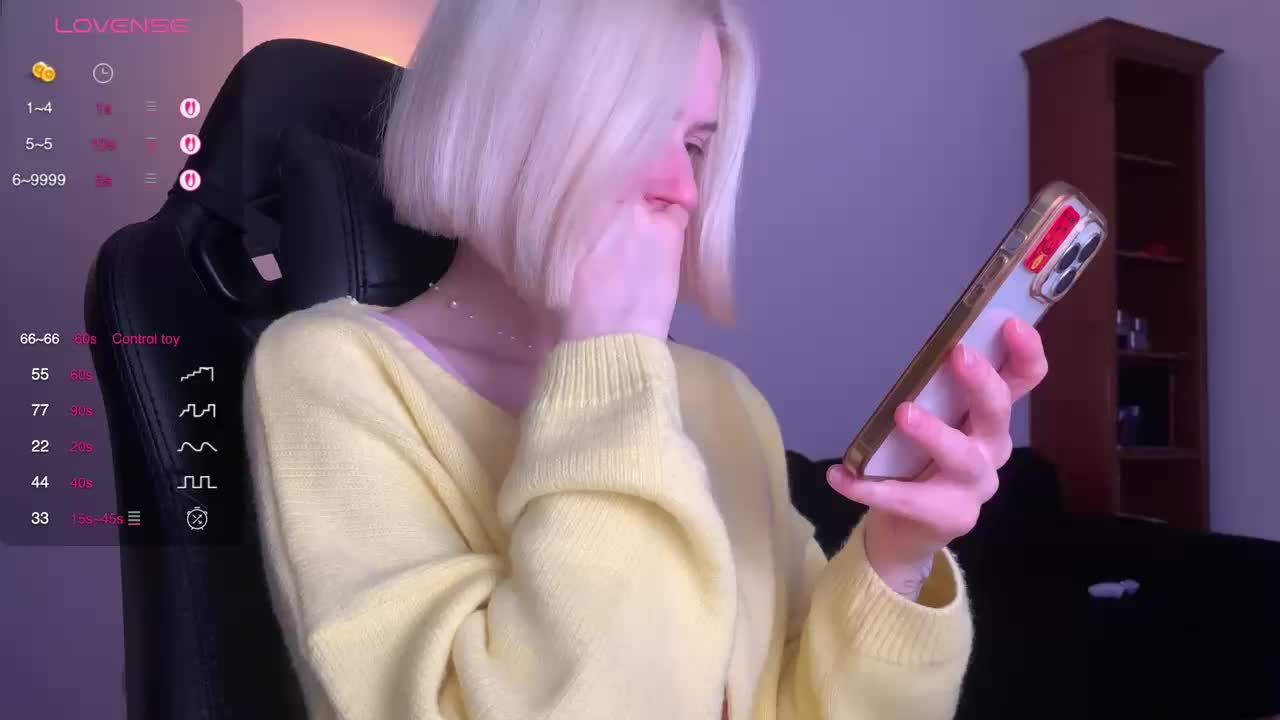 Sexy-Sweets Cam Model Chat September 27, 2025