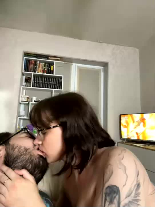 meow-10 Cam Model Chat September 27, 2025