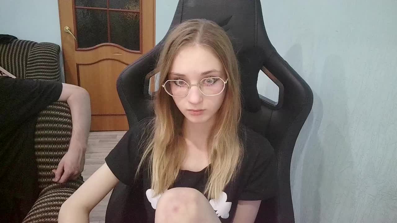 emolina Cam Model Chat September 27, 2025