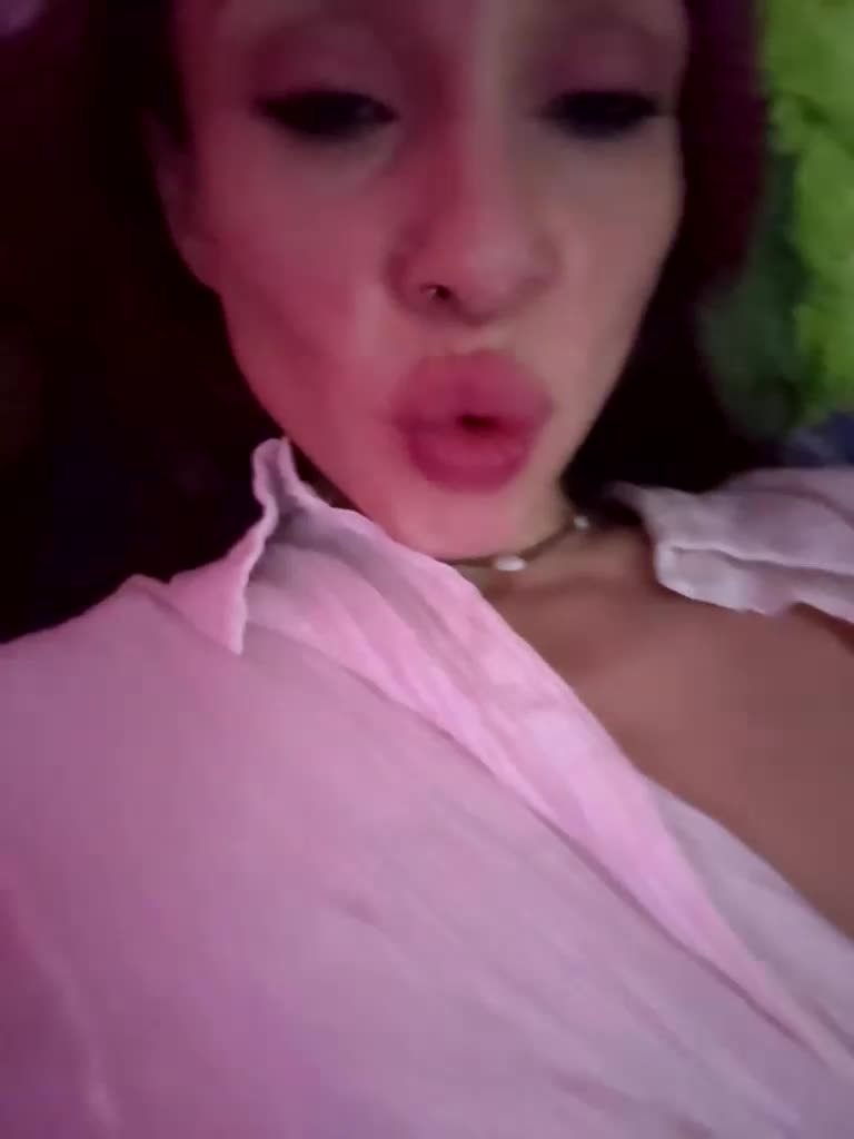 VIP17CoupleDream Cam Model Chat September 27, 2025