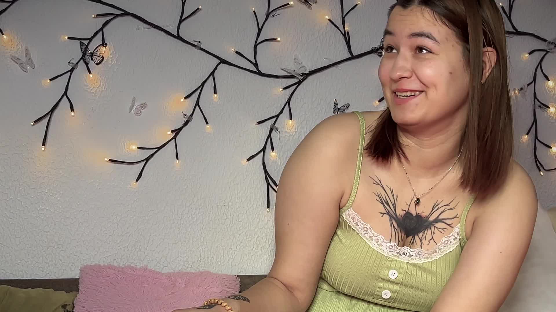 ZoyaVikki Cam Model Chat September 27, 2025