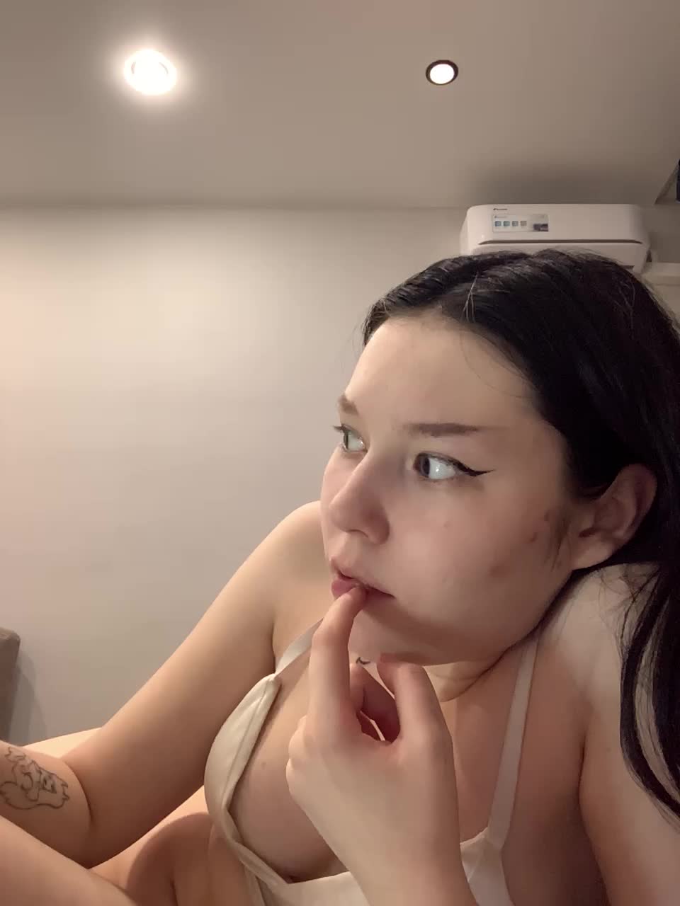 TUYA2 Cam Model Chat September 27, 2025