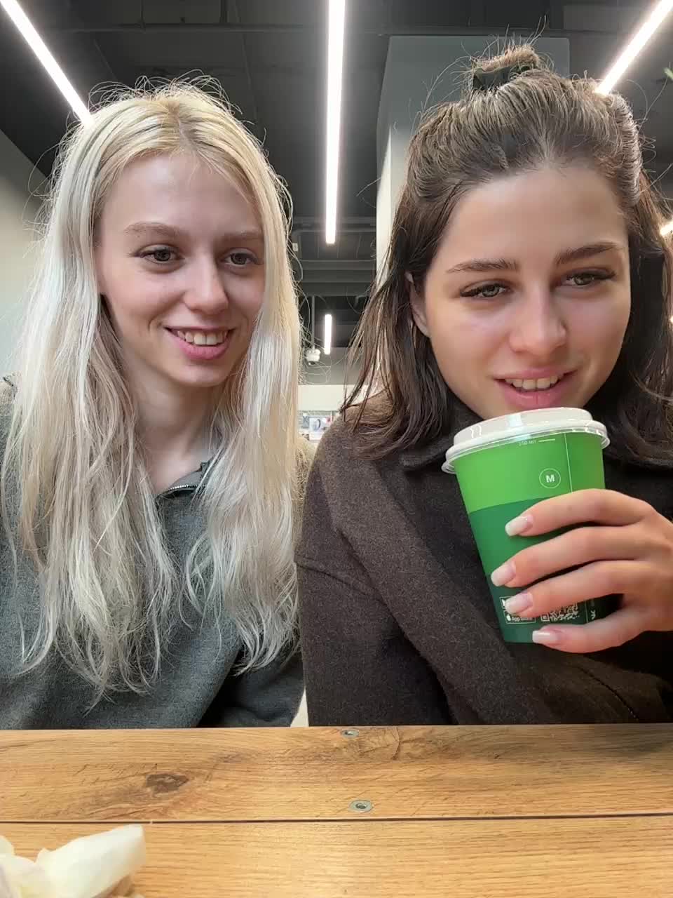 VibroMashulkaDashulka Cam Model Chat September 27, 2025