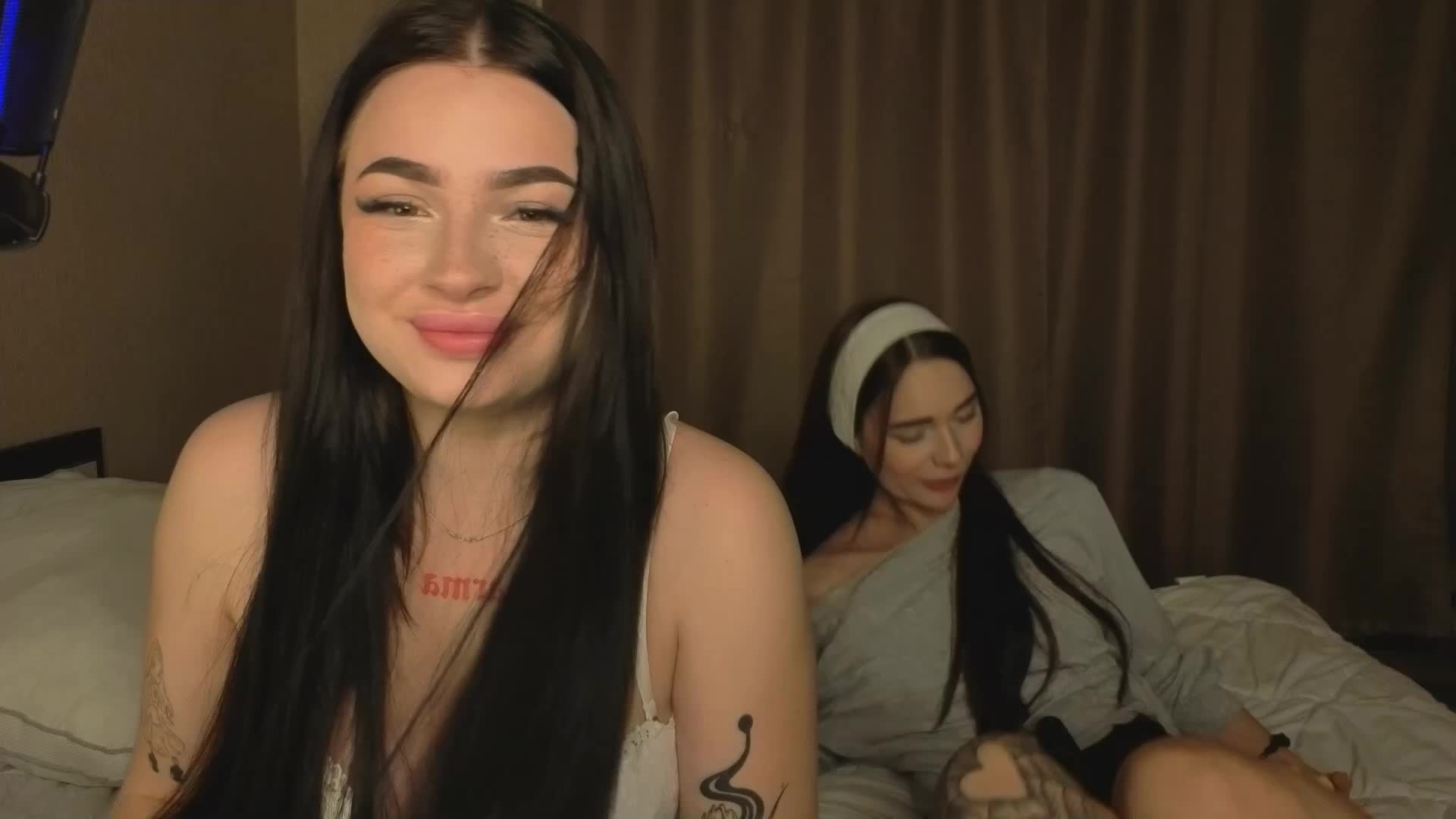 LisaAndDenis Cam Model Chat September 27, 2025