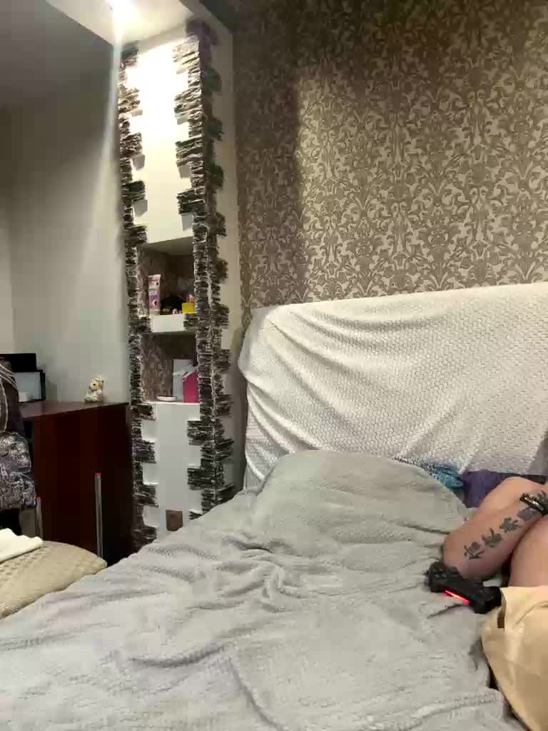 Di-evgen Cam Model Chat September 27, 2025