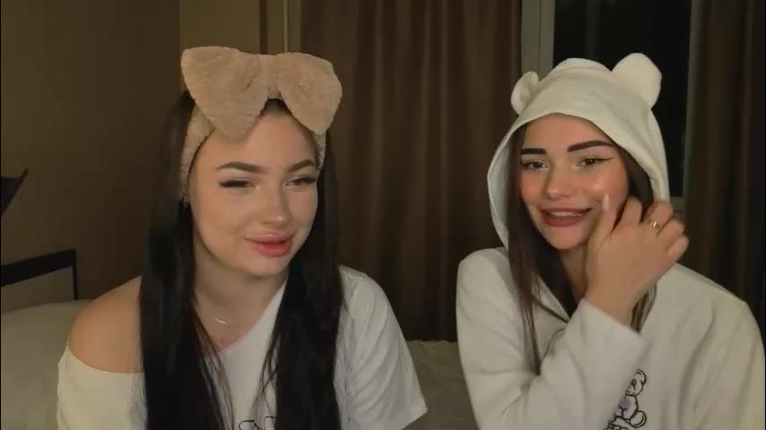 lisaanddenis Cam Model Chat September 27, 2025