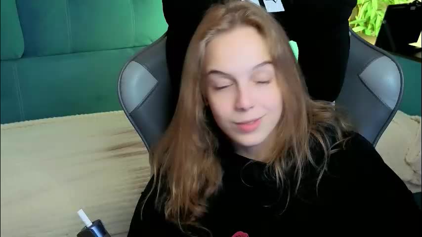 nanami_v02 Cam Model Chat September 27, 2025