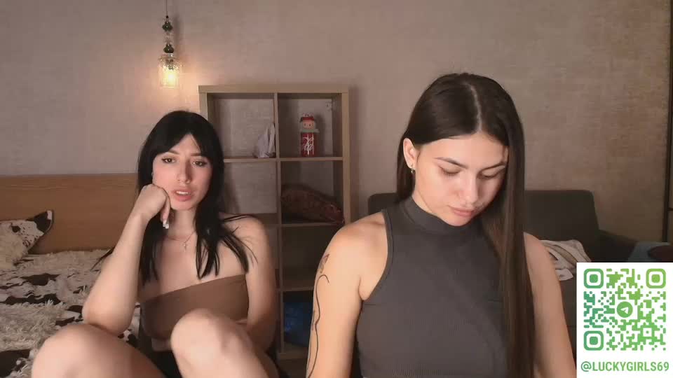 caressyourself Cam Model Chat September 27, 2025