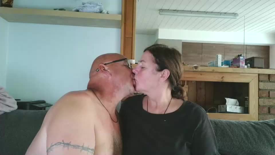 sanroom Cam Model Chat September 27, 2025