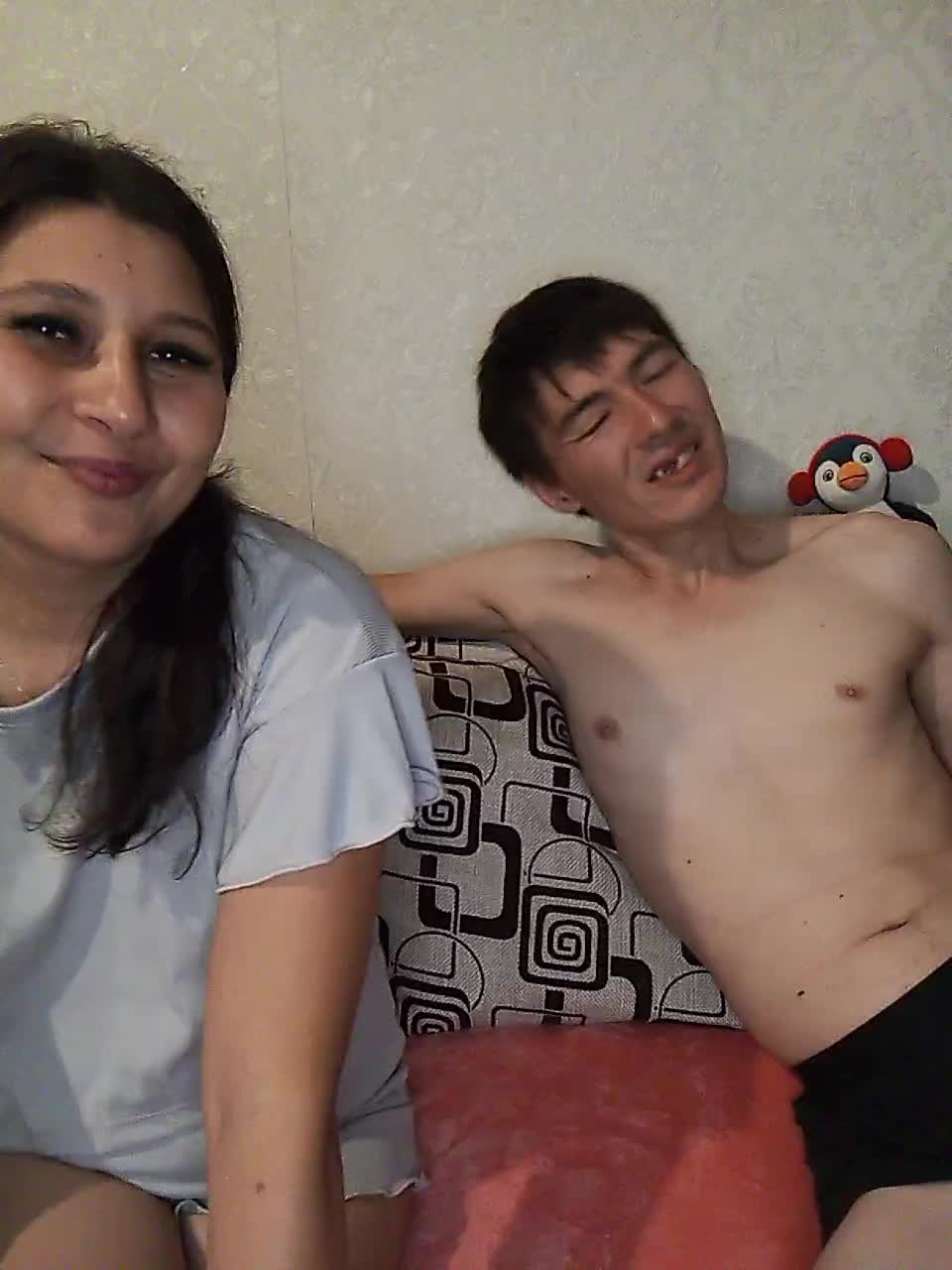 Mary-and-Max Cam Model Chat September 27, 2025