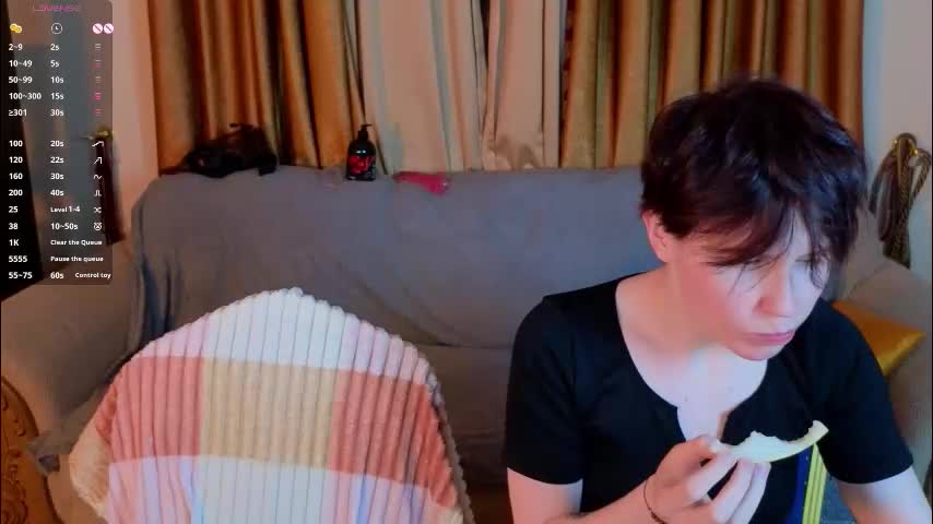 berry_assortment Cam Model Chat September 27, 2025