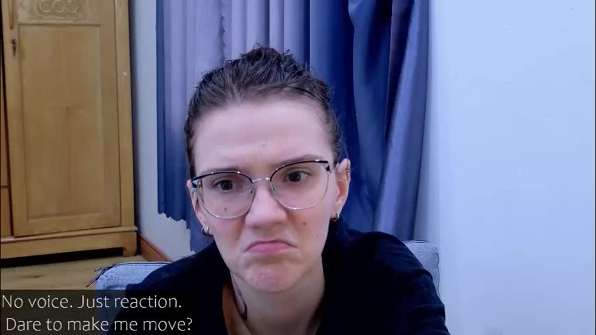 liya_still Cam Model Chat September 27, 2025