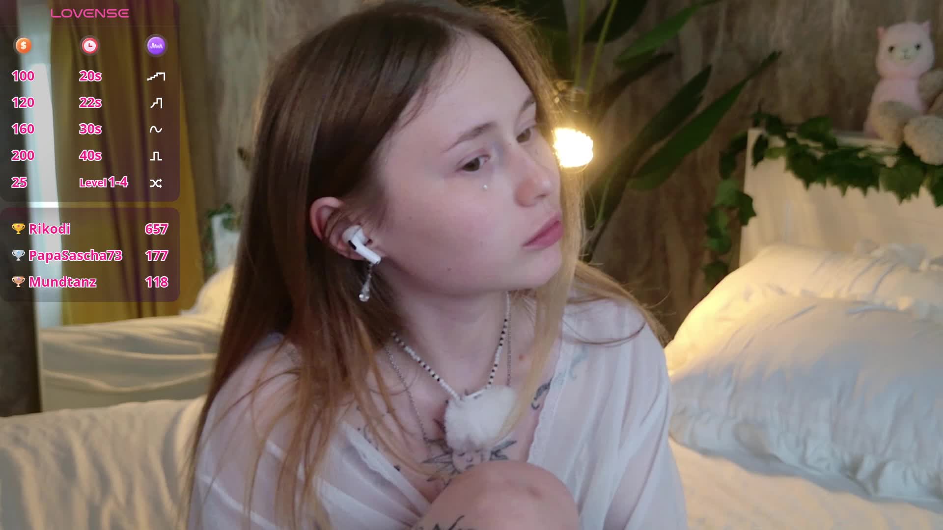 YoPixie Cam Model Chat September 27, 2025