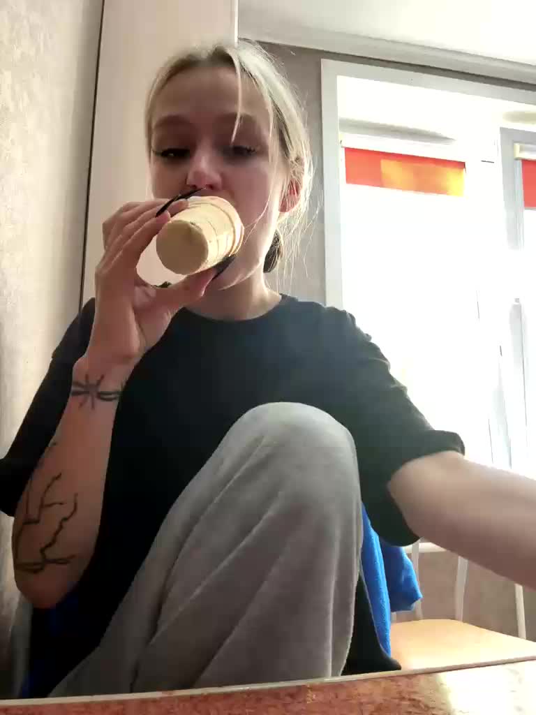 verdiiii Cam Model Chat September 27, 2025