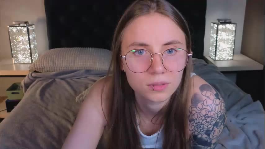 _lovelylove_ Cam Model Chat September 27, 2025