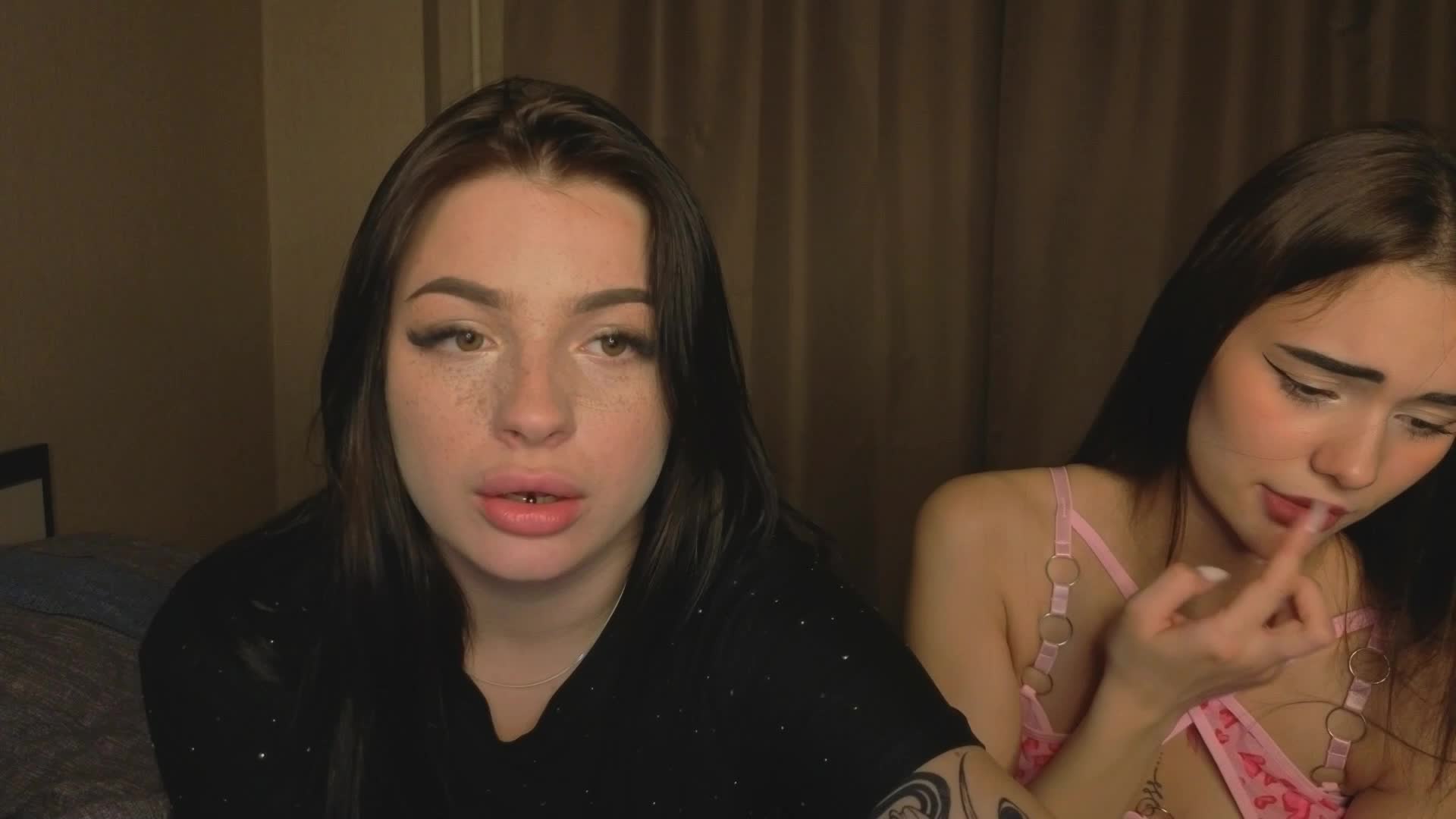 LisaAndDenis Cam Model Chat September 27, 2025