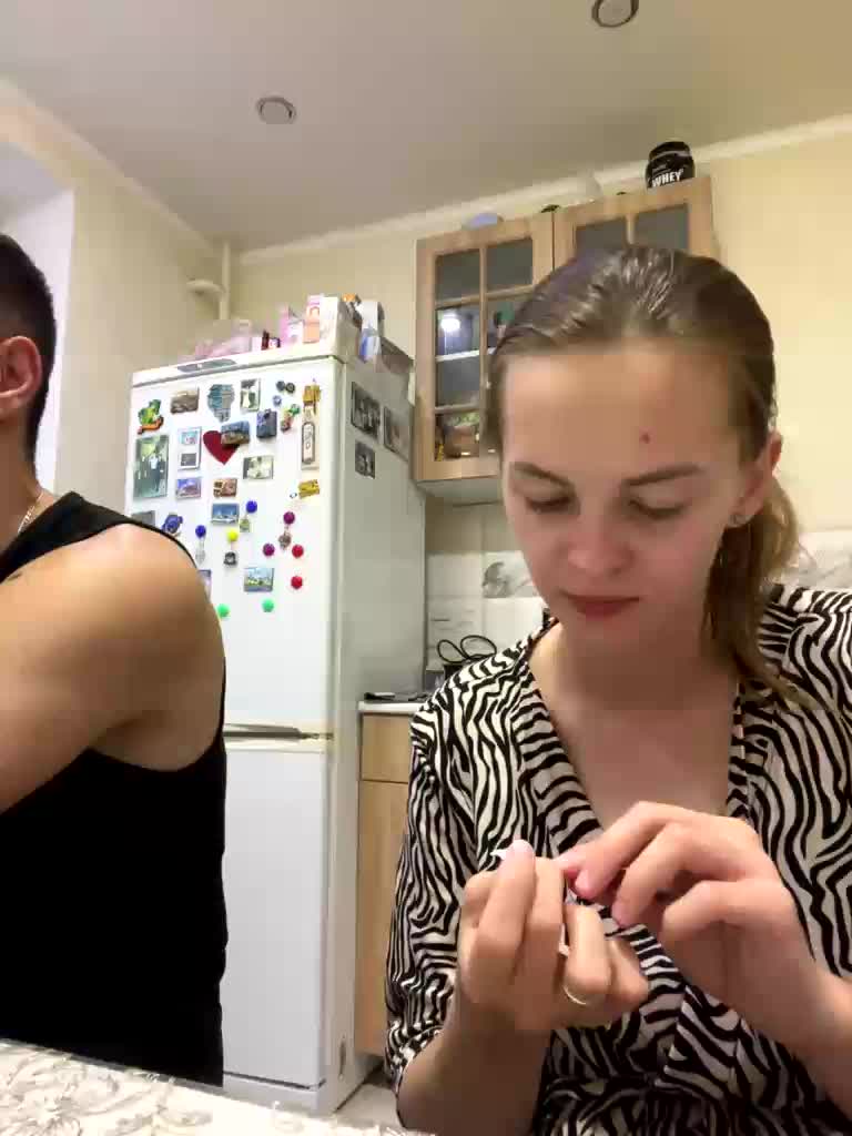 _Dragon_ Cam Model Chat September 27, 2025