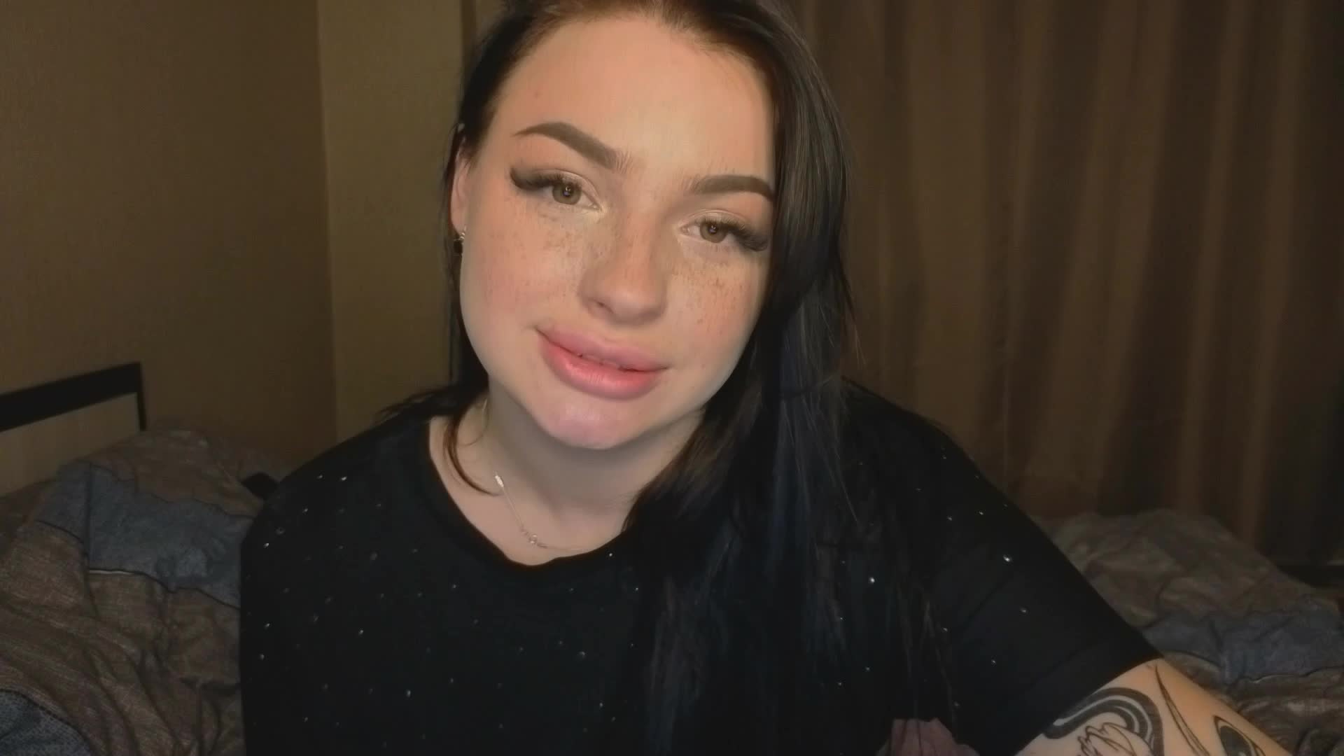 LisaAndDenis Cam Model Chat September 27, 2025