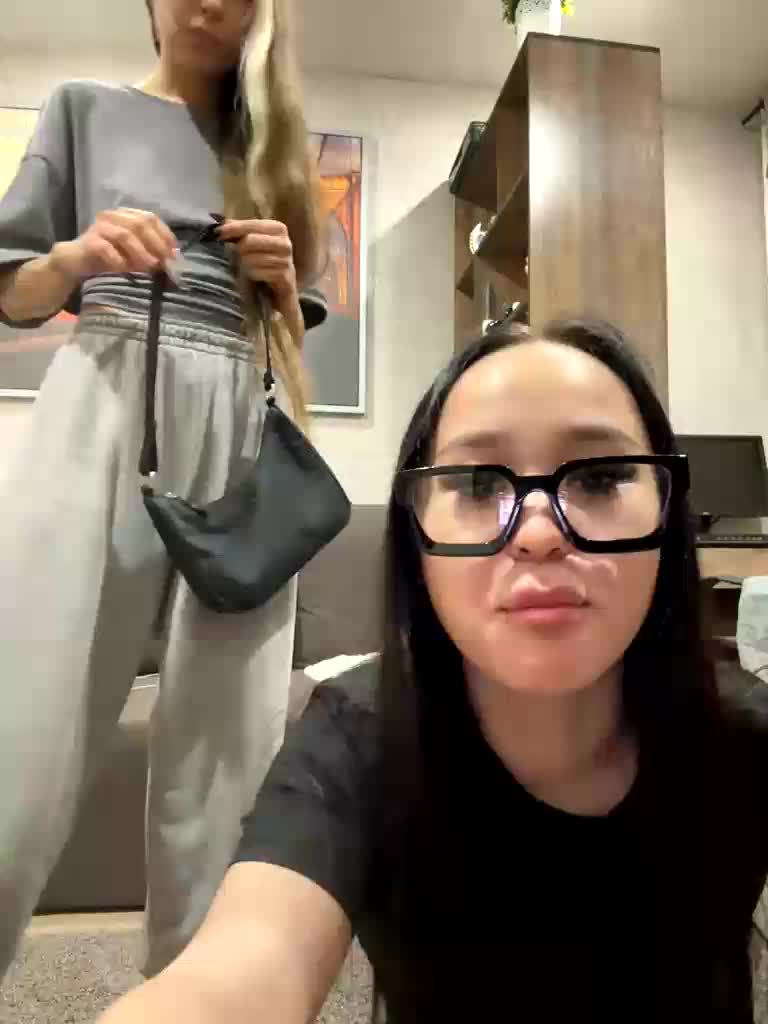 askorbinkiii Cam Model Chat September 27, 2025