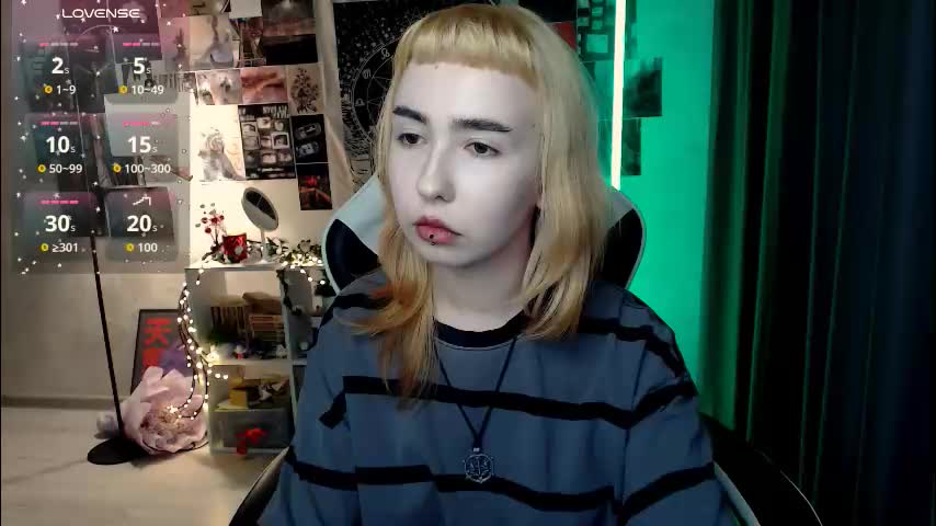 julscinamon Cam Model Chat September 27, 2025