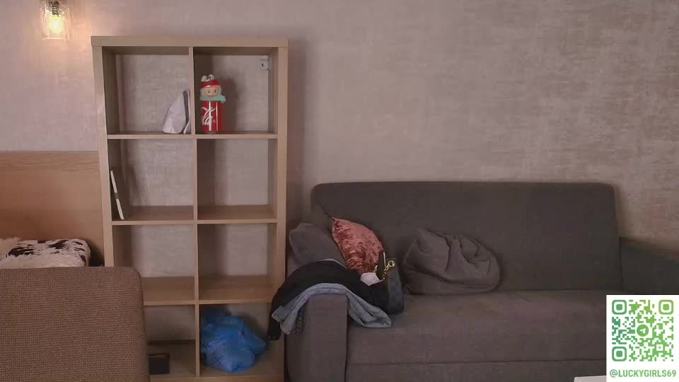 caressyourself Cam Model Chat September 27, 2025