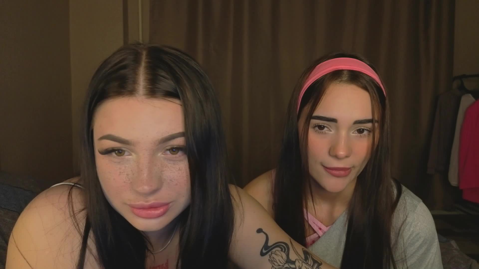 LisaAndDenis Cam Model Chat September 27, 2025