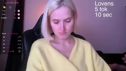 Sexy-Sweets Cam Model Chat September 27, 2025