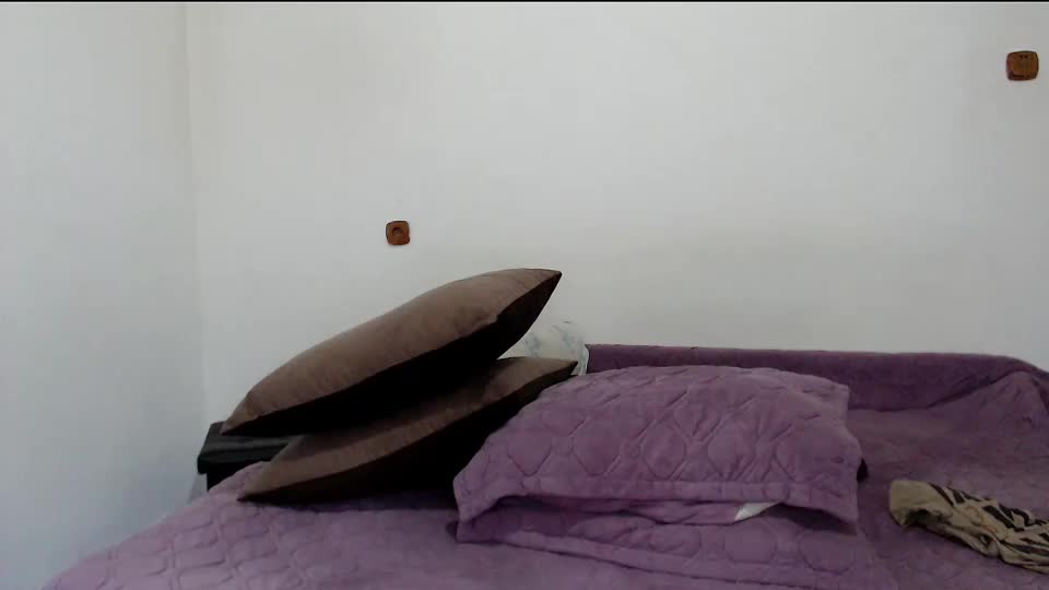 gabyfeatbogdy Cam Model Chat September 27, 2025