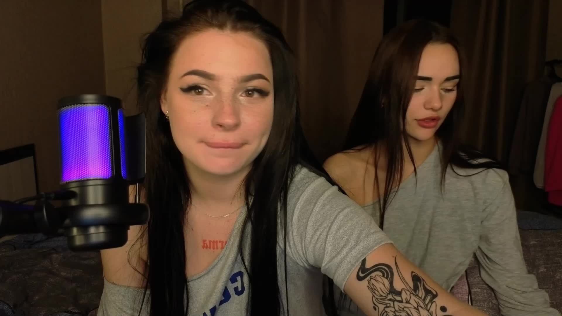 LisaAndDenis Cam Model Chat September 27, 2025