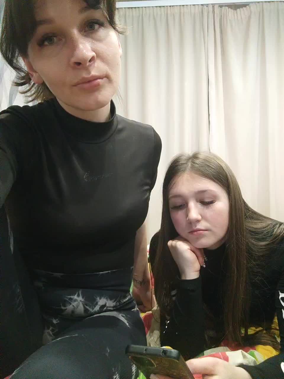 AHAHAC_HAXPEH_B_yHuTa3 Cam Model Chat September 27, 2025