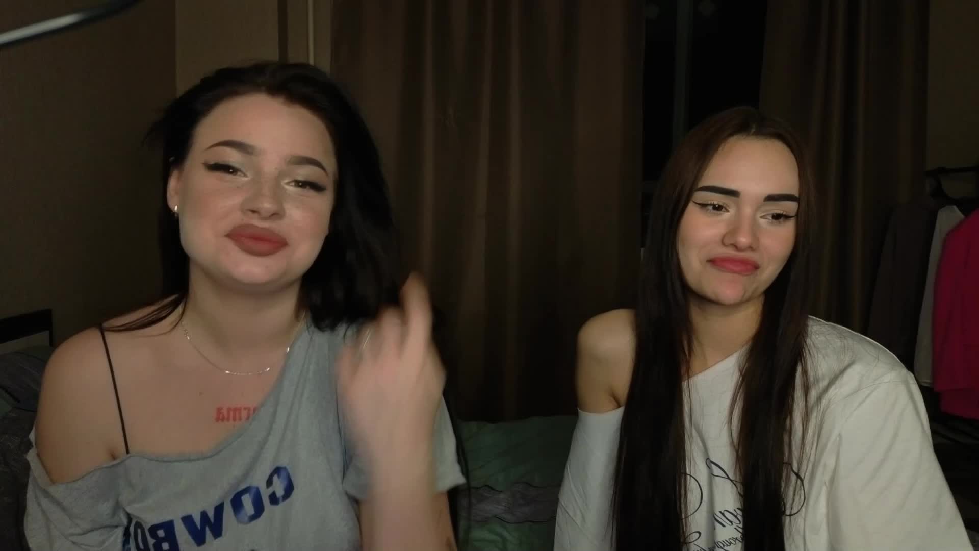 LisaAndDenis Cam Model Chat September 27, 2025