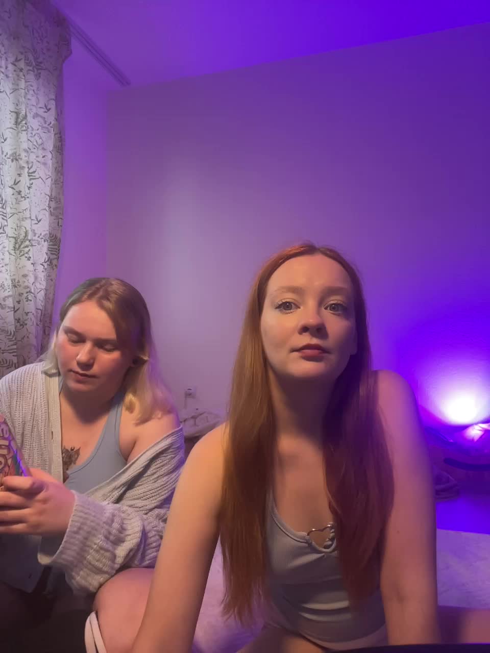 Radiants2 Cam Model Chat September 27, 2025