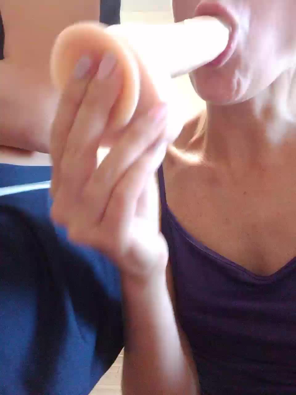 businka11223a Cam Model Chat September 27, 2025