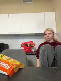 VibroMashulkaDashulka Cam Model Chat September 27, 2025