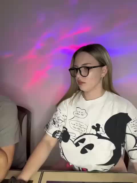 Cris_Mi Cam Model Chat September 27, 2025