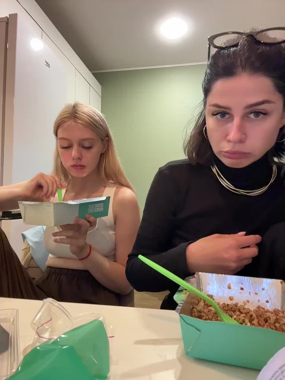 VibroMashulkaDashulka Cam Model Chat September 27, 2025