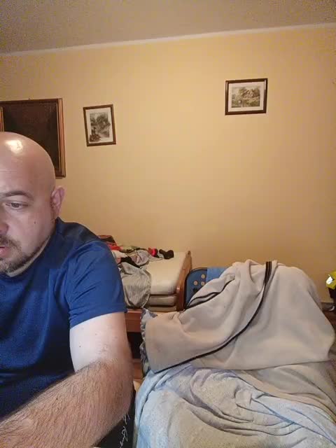 WikiBitch Cam Model Chat September 27, 2025