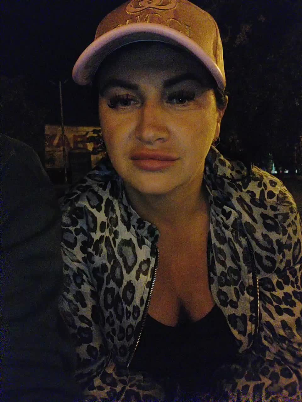 Lubovniki Cam Model Chat September 27, 2025