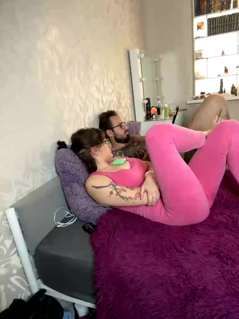 meow-10 Cam Model Chat September 27, 2025