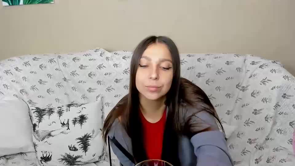 sinthiahug Cam Model Chat September 27, 2025