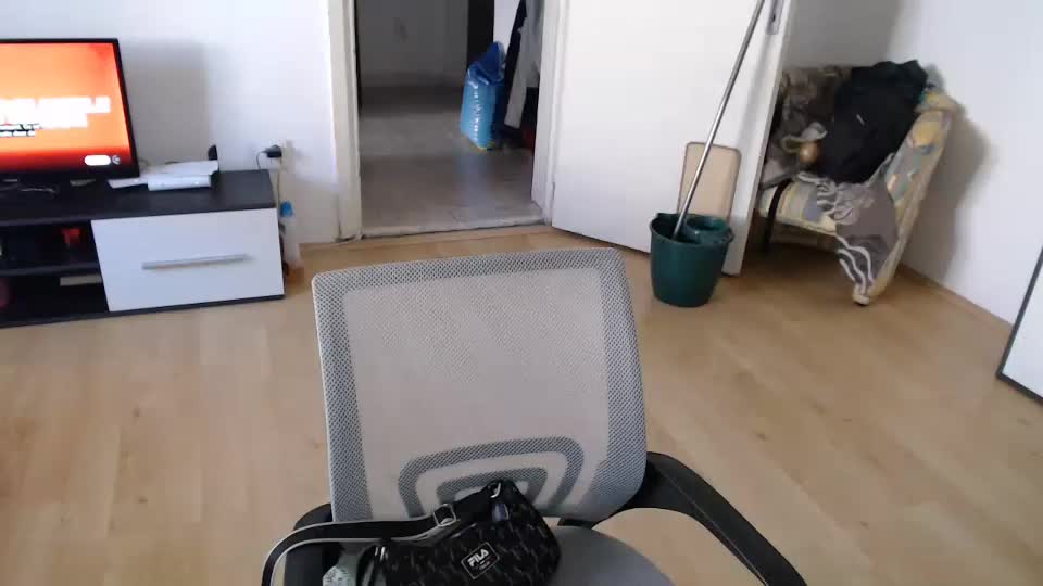 aliens4twenty Cam Model Chat September 27, 2025