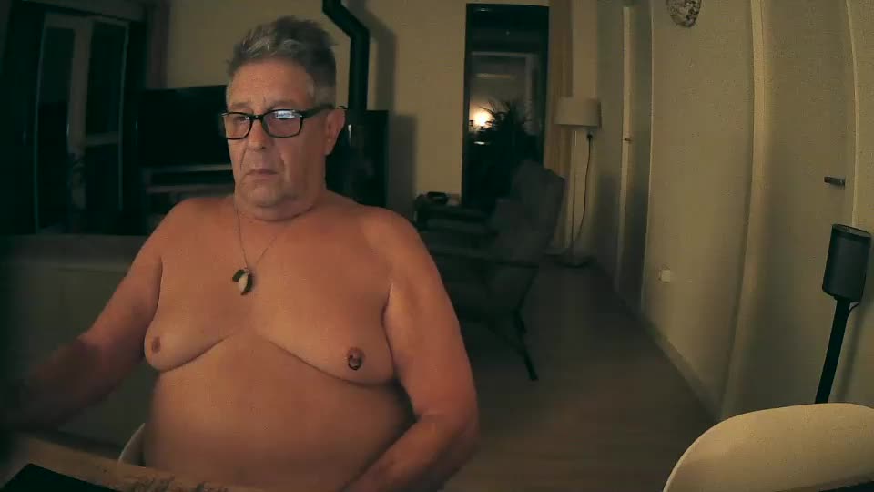 woodwurm Cam Model Chat September 27, 2025