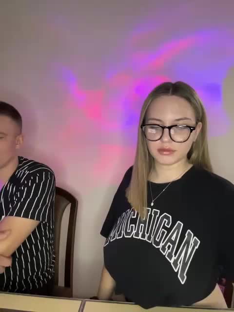 Cris_Mi Cam Model Chat September 27, 2025