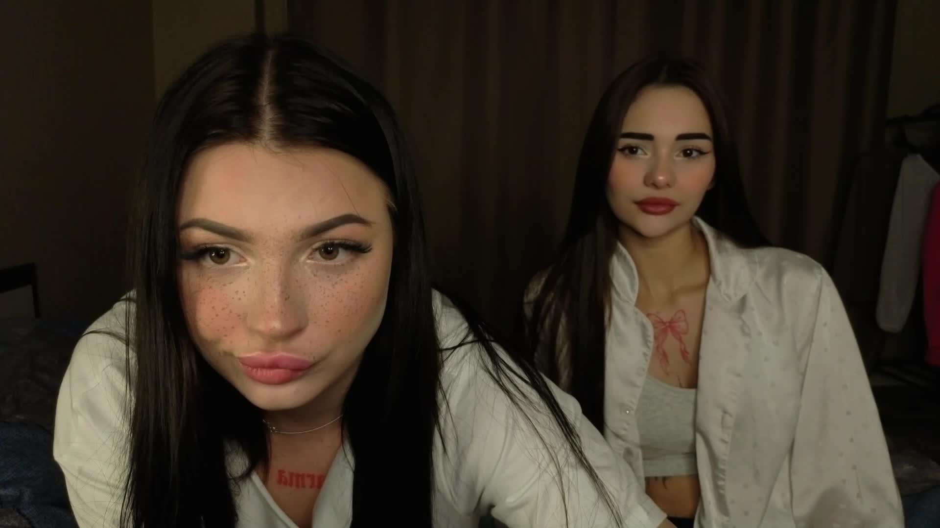 LisaAndDenis Cam Model Chat September 27, 2025