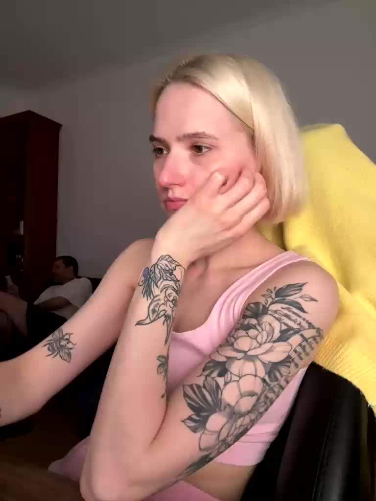 Sexy-Sweets Cam Model Chat September 27, 2025