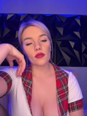 LYALAtop Cam Model Chat September 27, 2025