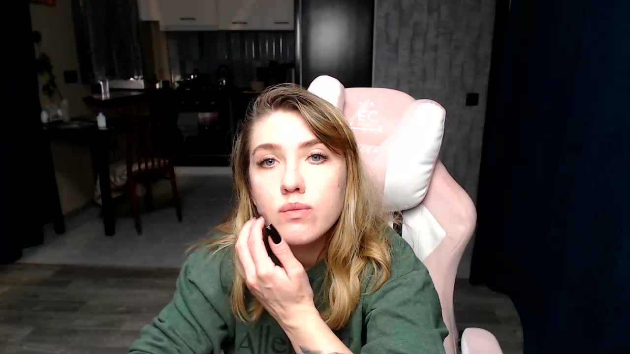 Regimasmile Cam Model Chat September 27, 2025